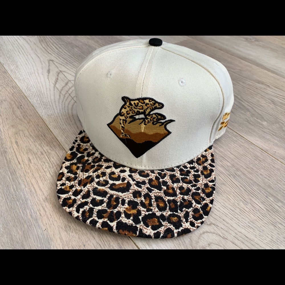 Leopard Printed Dolphin SnapBack OSFM